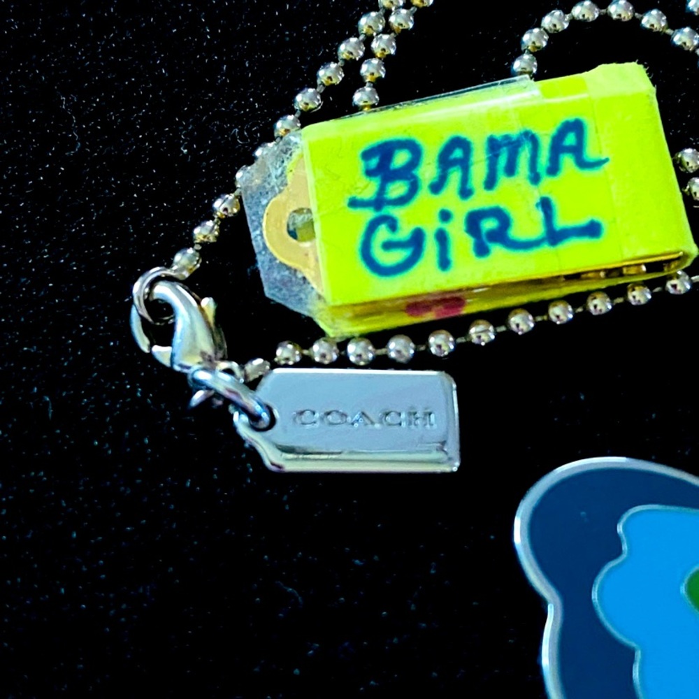 NWOT Coach Butterfly necklace - Picture 3 of 8